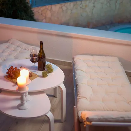 Hvar With Pool 브로보스카