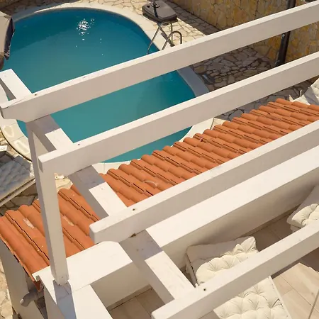 Hvar With Pool Apartment