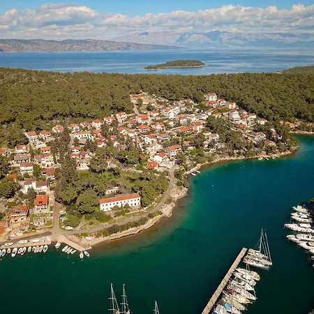 Hvar With Pool Apartment Vrboska