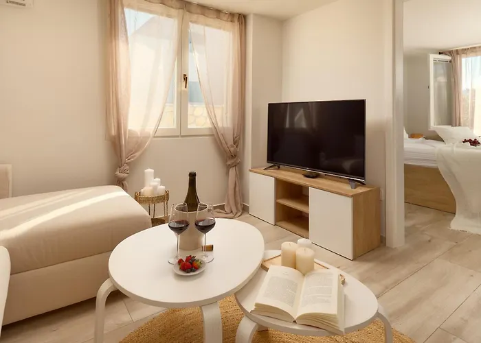 Hvar With Pool Lägenhet