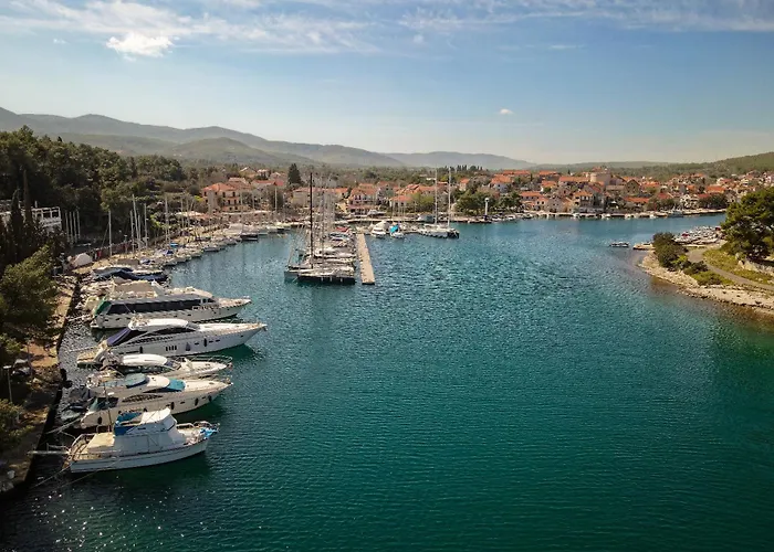 Hvar With Pool Appartement Vrboska